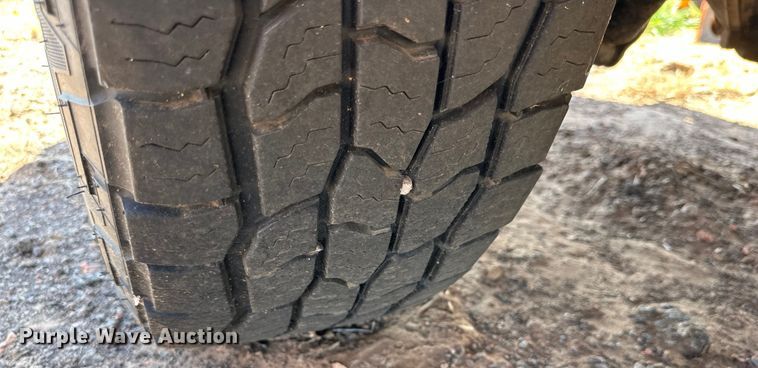 image for item DG4482 2005 Chevrolet Silverado 1500 pickup truck