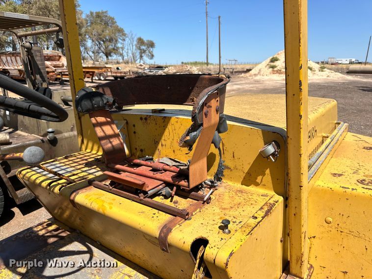 image for item DG4483 1963 Clark 392439 forklift