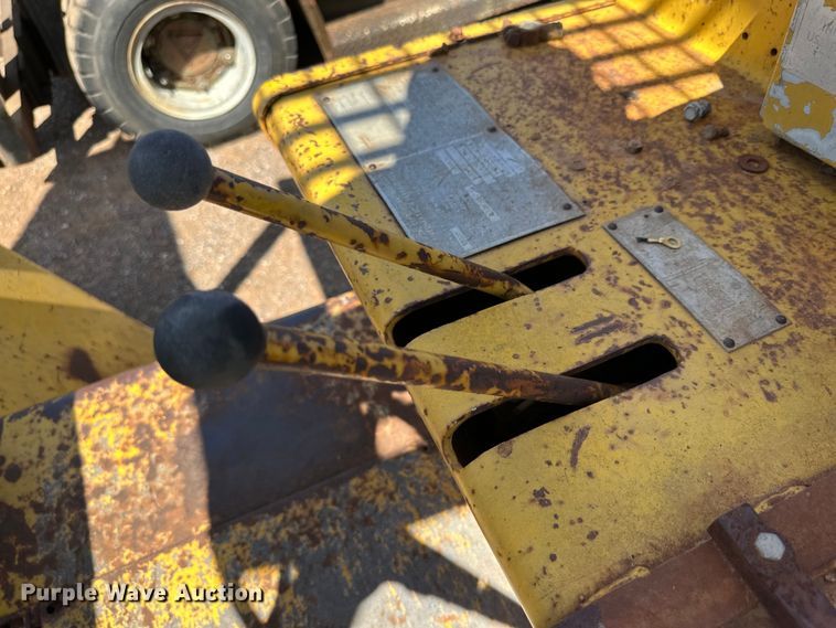 image for item DG4483 1963 Clark 392439 forklift