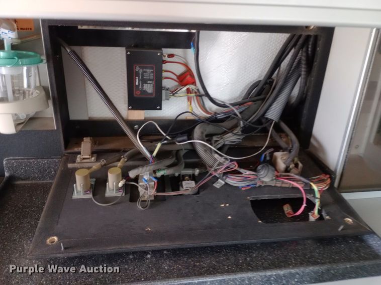 image for item DG5252 2012 Ford E450 ambulance