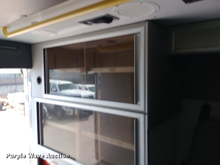 image for item DG5252 2012 Ford E450 ambulance