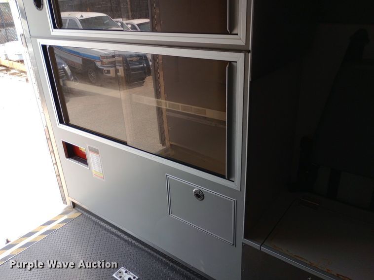 image for item DG5252 2012 Ford E450 ambulance