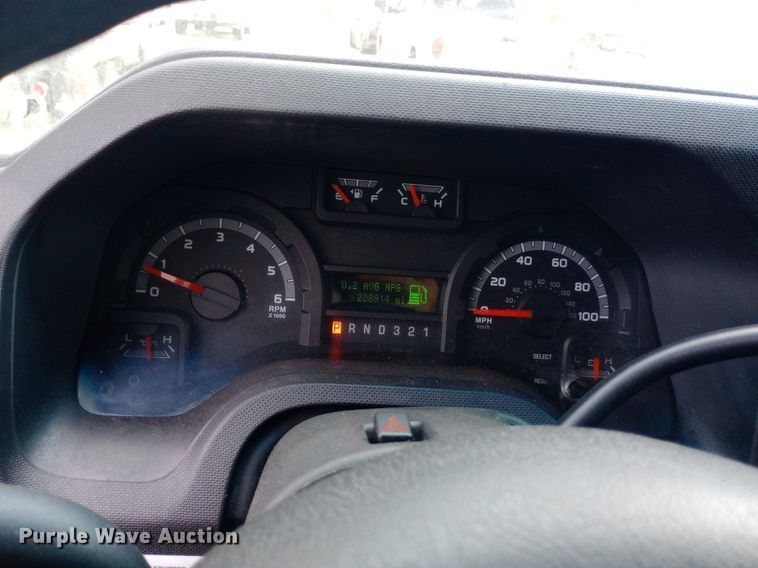 image for item DG5252 2012 Ford E450 ambulance