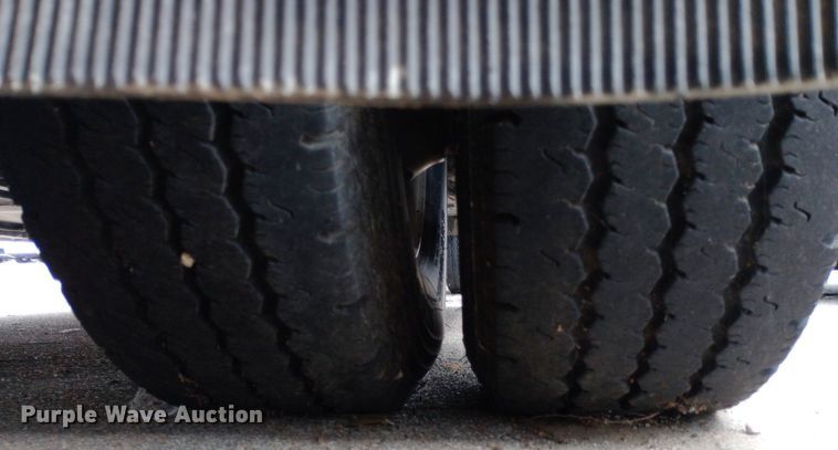 image for item DG5252 2012 Ford E450 ambulance