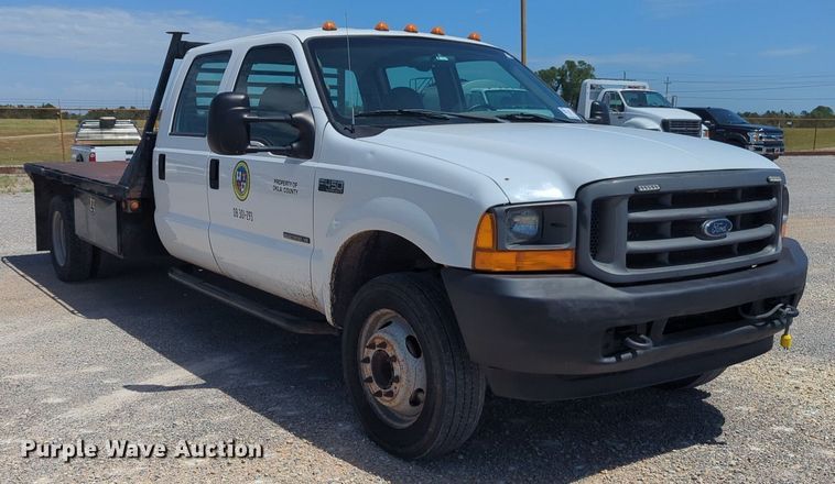 image for item DL1024 2001 Ford F450 Super Duty Crew Cab flatbed truck