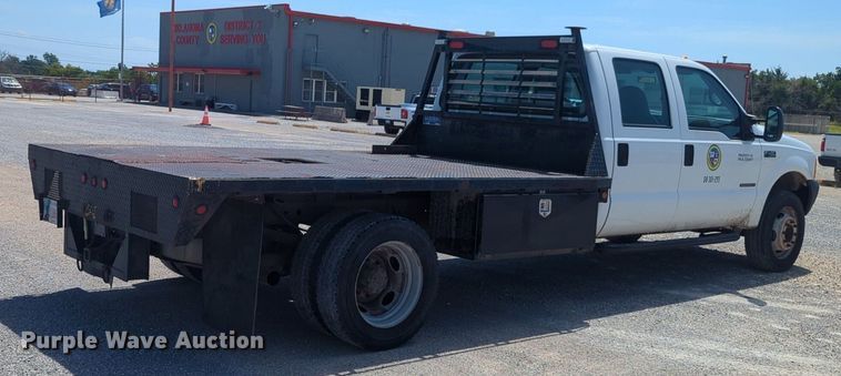 image for item DL1024 2001 Ford F450 Super Duty Crew Cab flatbed truck