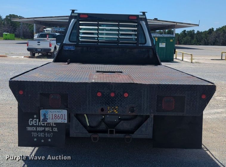 image for item DL1024 2001 Ford F450 Super Duty Crew Cab flatbed truck