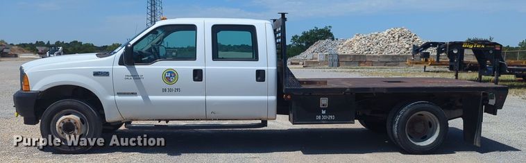 image for item DL1024 2001 Ford F450 Super Duty Crew Cab flatbed truck
