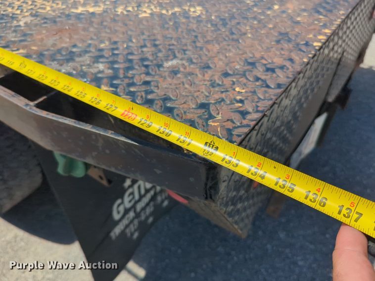 image for item DL1024 2001 Ford F450 Super Duty Crew Cab flatbed truck