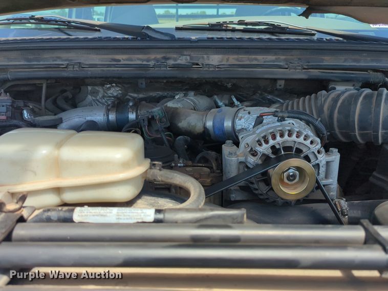 image for item DL1024 2001 Ford F450 Super Duty Crew Cab flatbed truck