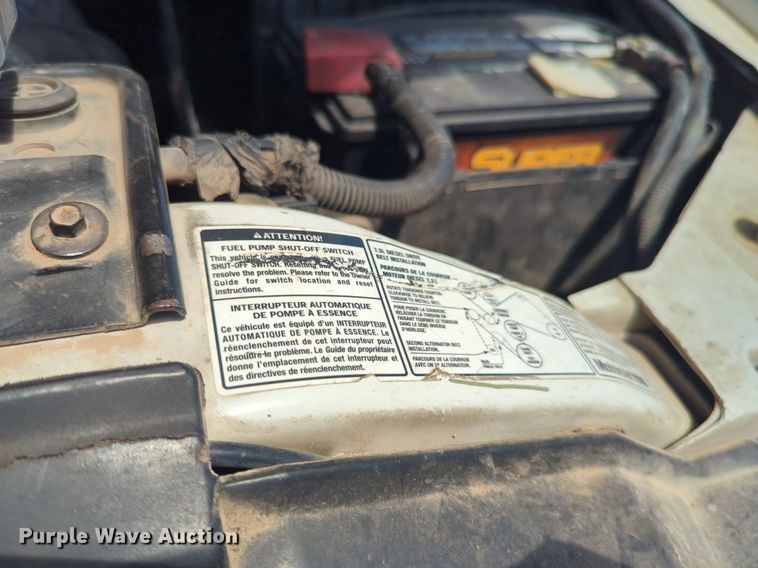 image for item DL1024 2001 Ford F450 Super Duty Crew Cab flatbed truck