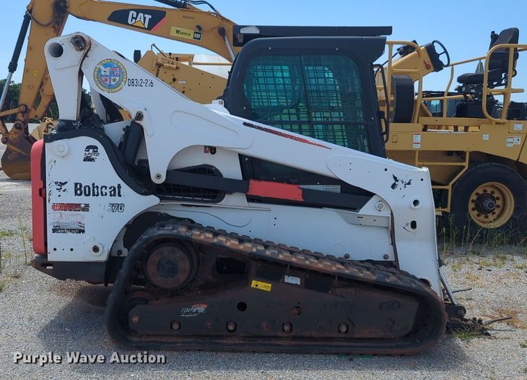 image for item DL1025 2017 Bobcat T870 tracked skid steer loader