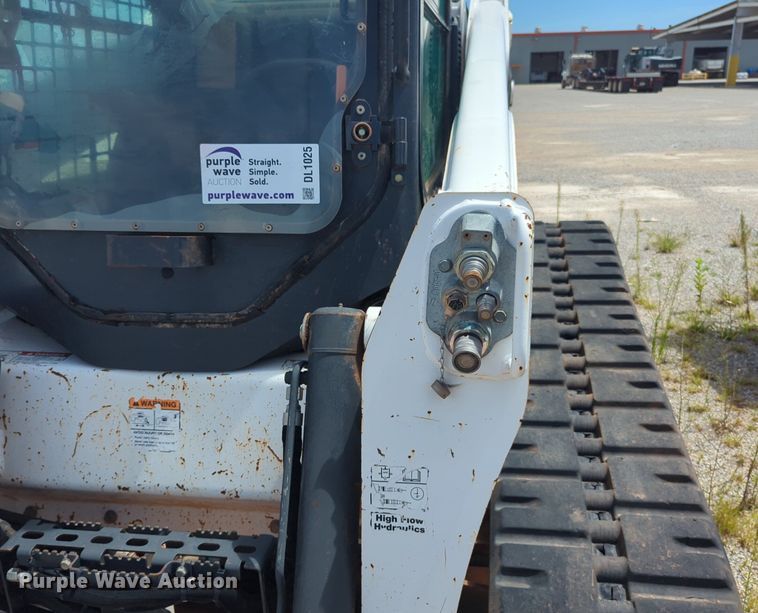 image for item DL1025 2017 Bobcat T870 tracked skid steer loader