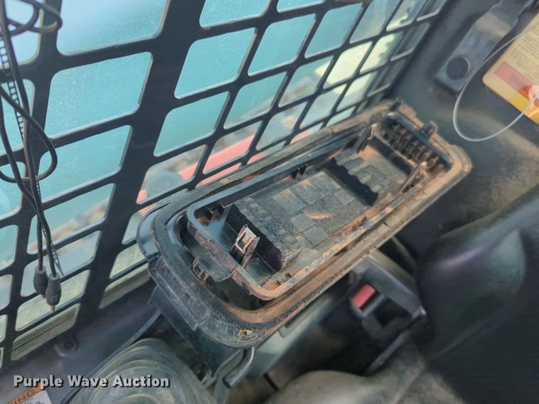 image for item DL1025 2017 Bobcat T870 tracked skid steer loader