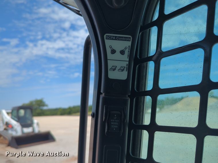 image for item DL1025 2017 Bobcat T870 tracked skid steer loader