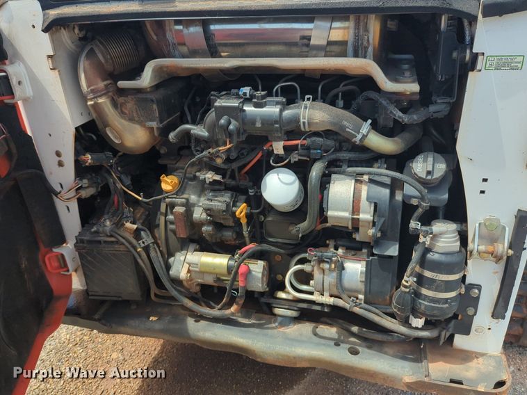 image for item DL1025 2017 Bobcat T870 tracked skid steer loader