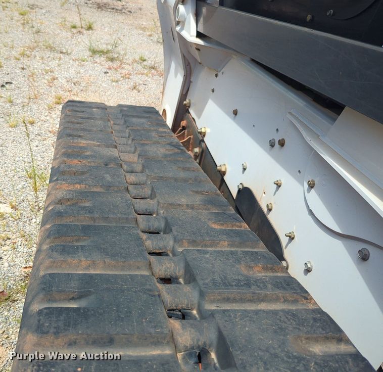 image for item DL1025 2017 Bobcat T870 tracked skid steer loader