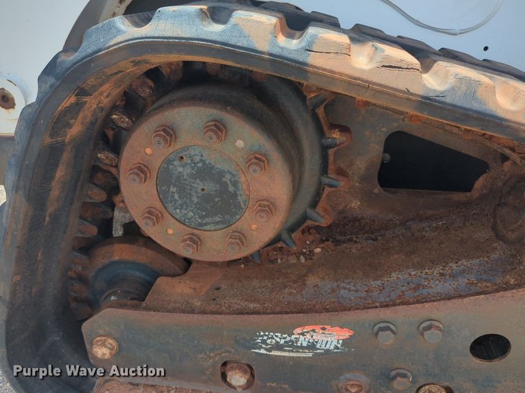 image for item DL1025 2017 Bobcat T870 tracked skid steer loader