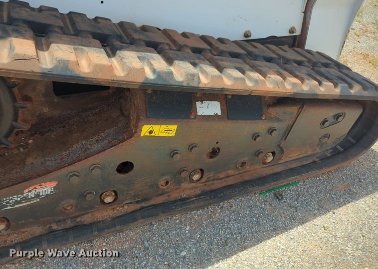 image for item DL1025 2017 Bobcat T870 tracked skid steer loader