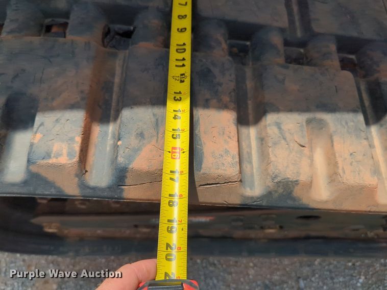 image for item DL1025 2017 Bobcat T870 tracked skid steer loader