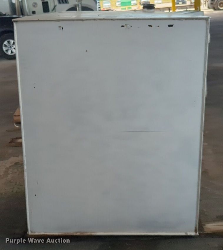 image for item DL1028 Fuel tank