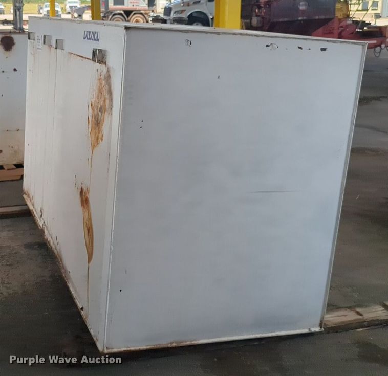 image for item DL1028 Fuel tank