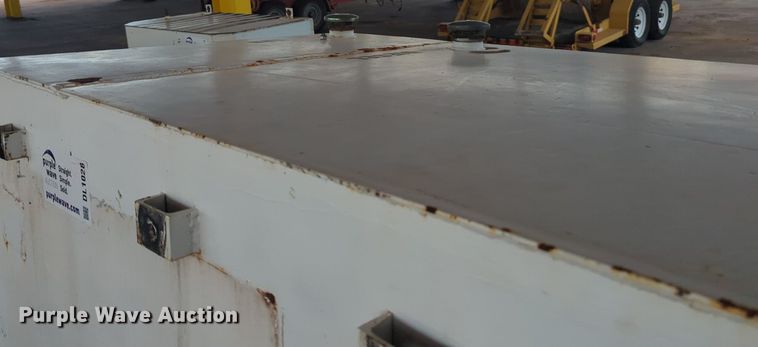 image for item DL1028 Fuel tank