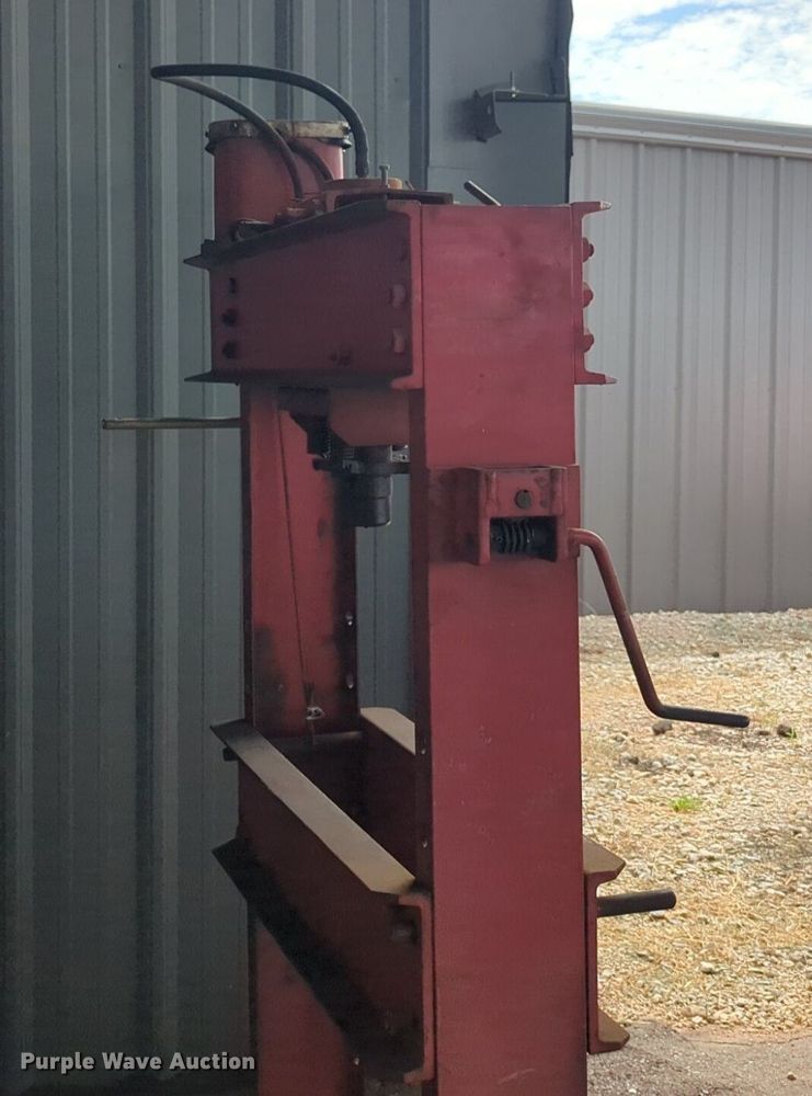 image for item DL1030 Presses