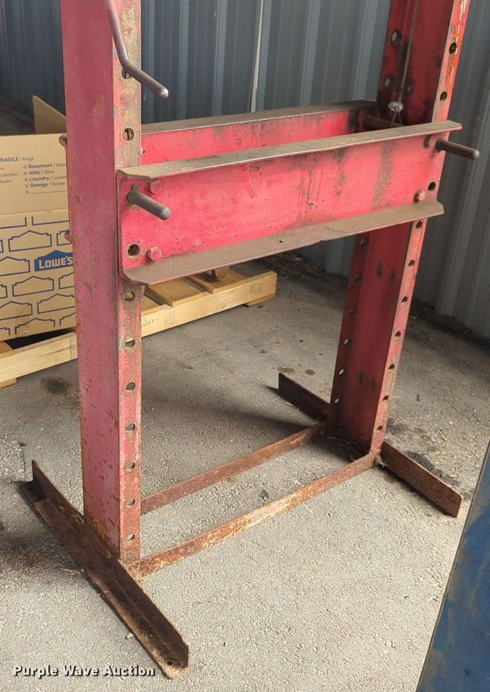 image for item DL1030 Presses