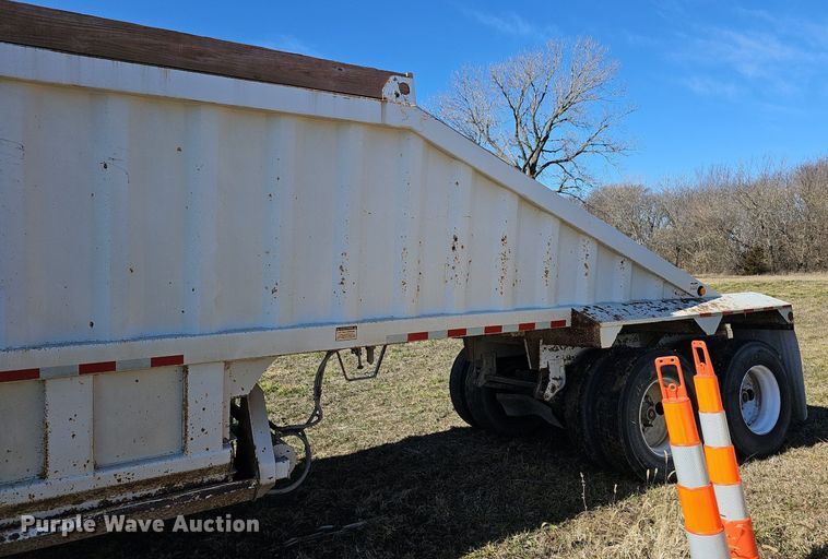 image for item DM1545 2006 CPS SBD240 Hopper bottom dump trailer