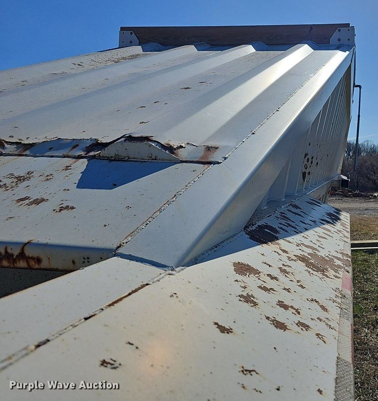 image for item DM1545 2006 CPS SBD240 Hopper bottom dump trailer