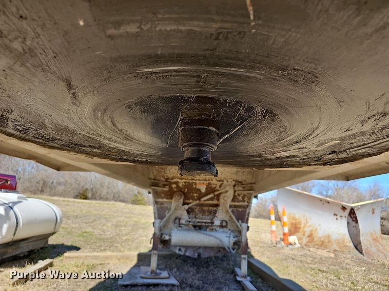 image for item DM1545 2006 CPS SBD240 Hopper bottom dump trailer