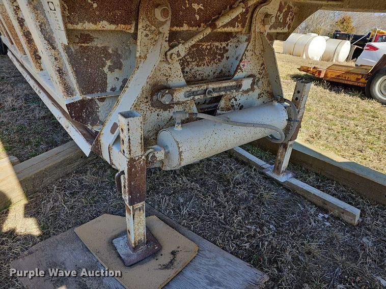 image for item DM1545 2006 CPS SBD240 Hopper bottom dump trailer