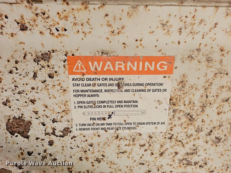 image for item DM1545 2006 CPS SBD240 Hopper bottom dump trailer