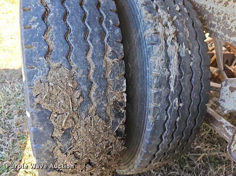 image for item DM1545 2006 CPS SBD240 Hopper bottom dump trailer