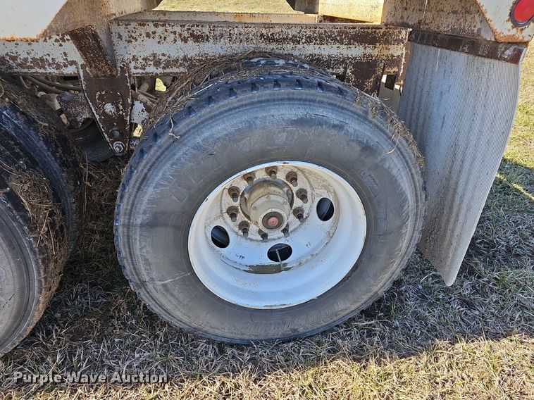 image for item DM1545 2006 CPS SBD240 Hopper bottom dump trailer