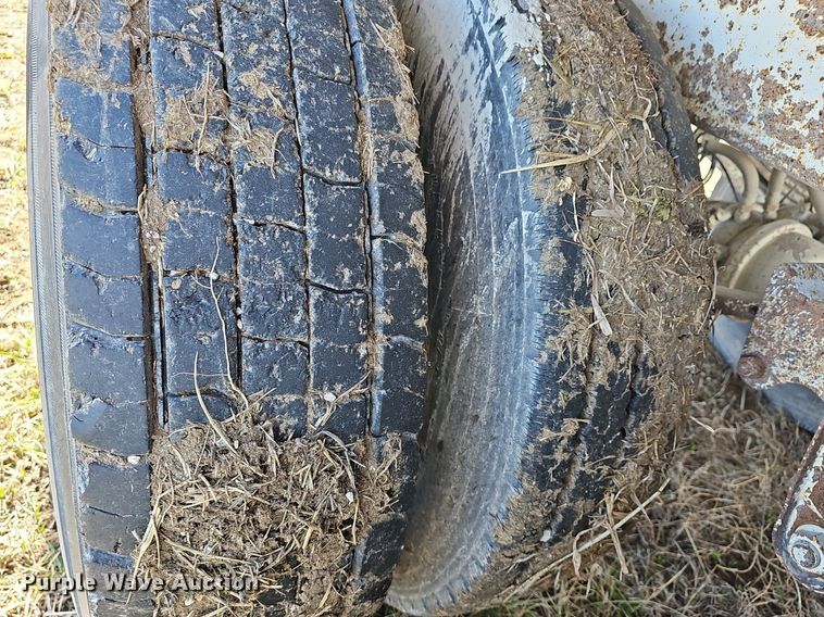 image for item DM1545 2006 CPS SBD240 Hopper bottom dump trailer