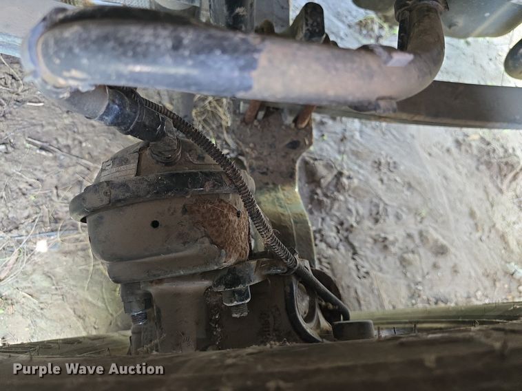 image for item DM1692 2013 Kenworth T680 semi truck