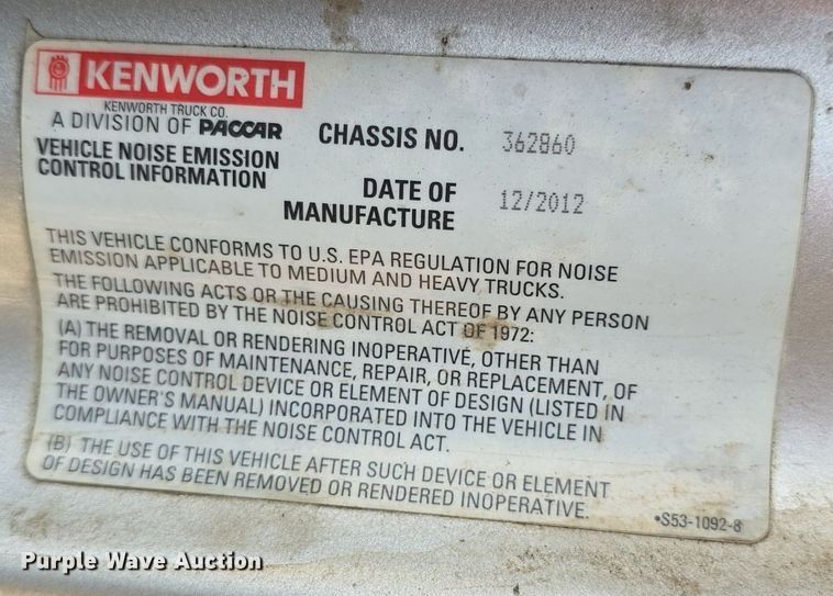 image for item DM1692 2013 Kenworth T680 semi truck