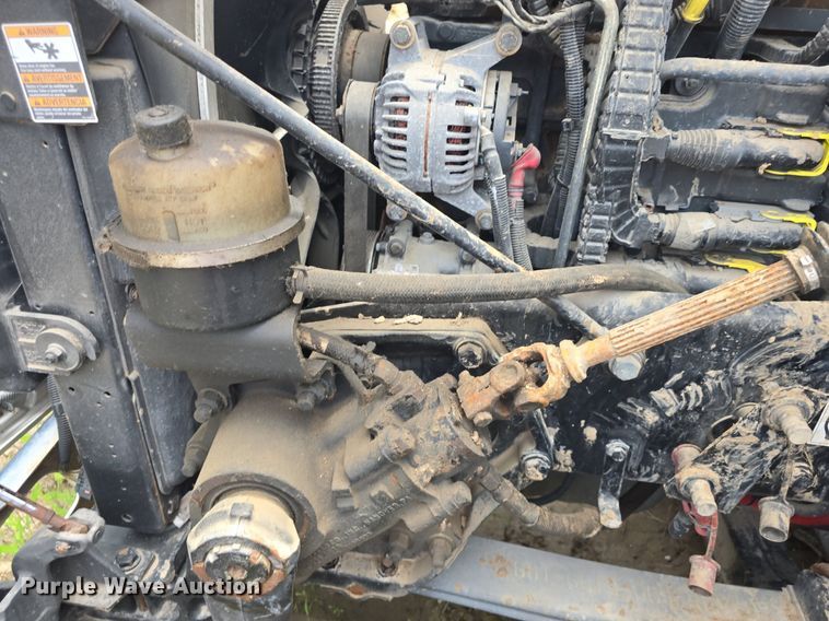 image for item DM1692 2013 Kenworth T680 semi truck