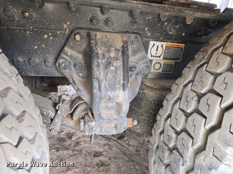 image for item DM1692 2013 Kenworth T680 semi truck