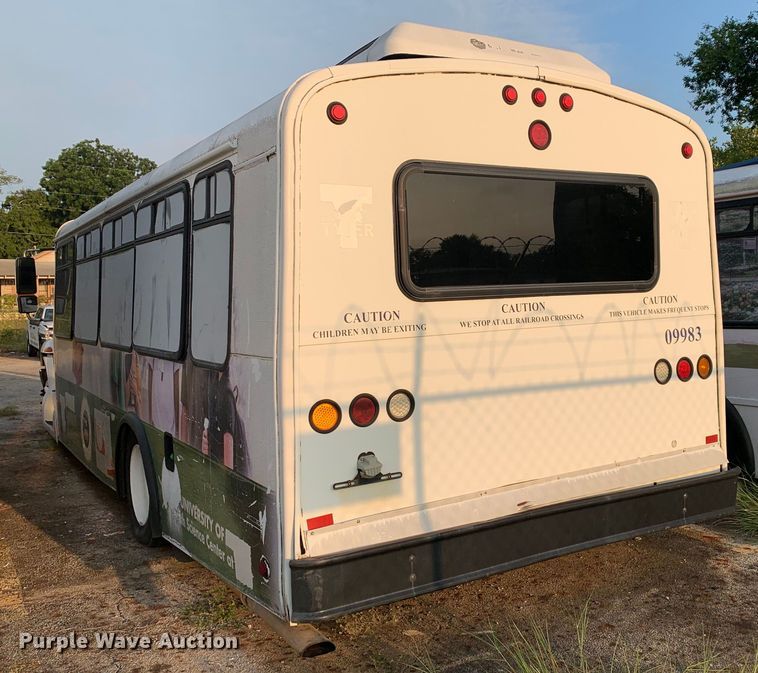 image for item DM1759 2009 International Champion 3200 VT365 shuttle bus