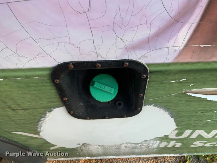 image for item DM1759 2009 International Champion 3200 VT365 shuttle bus