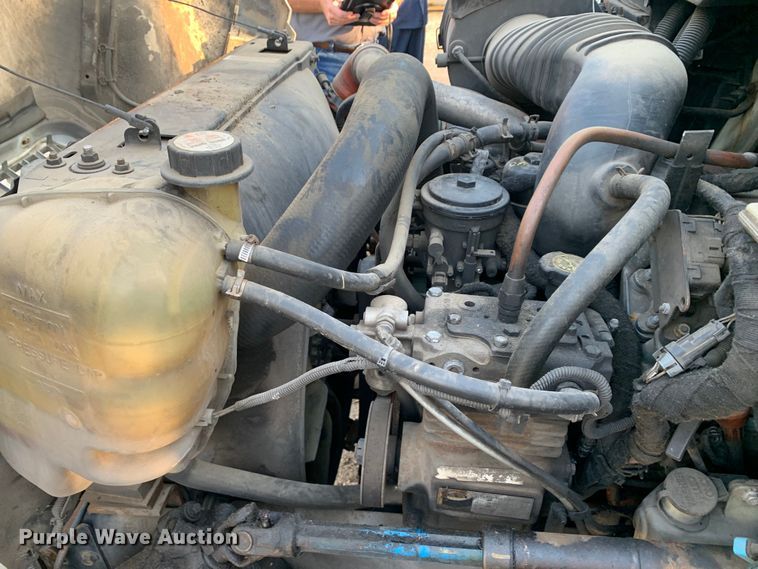 image for item DM1759 2009 International Champion 3200 VT365 shuttle bus