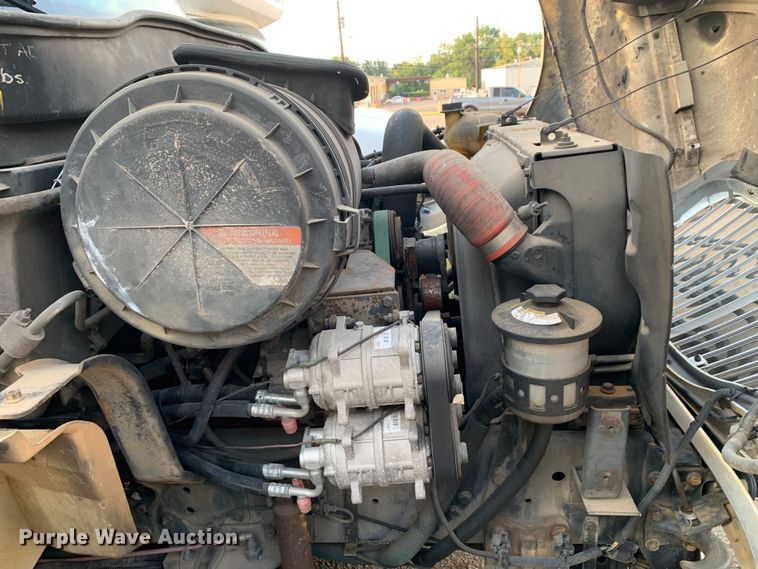 image for item DM1759 2009 International Champion 3200 VT365 shuttle bus