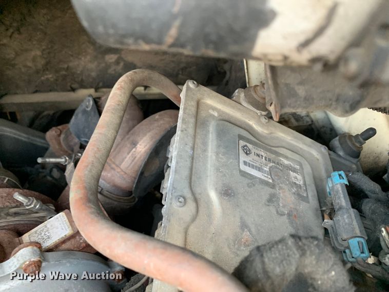 image for item DM1759 2009 International Champion 3200 VT365 shuttle bus