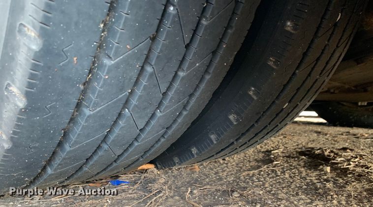 image for item DM1759 2009 International Champion 3200 VT365 shuttle bus