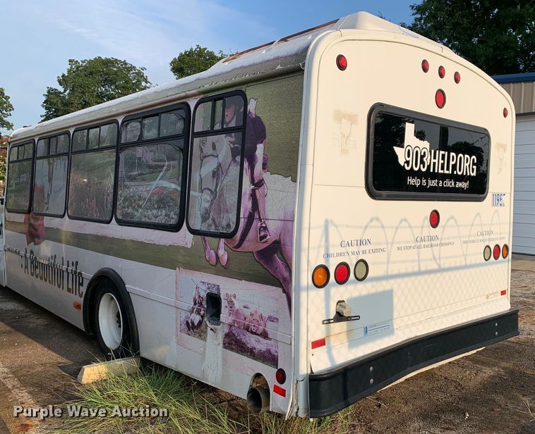 image for item DM1760 2011 International General Coach shuttle bus