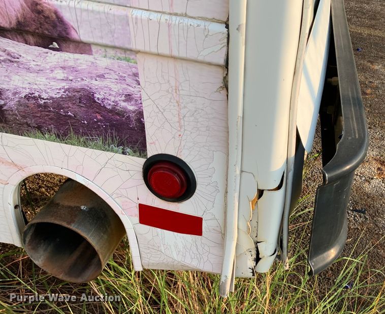 image for item DM1760 2011 International General Coach shuttle bus