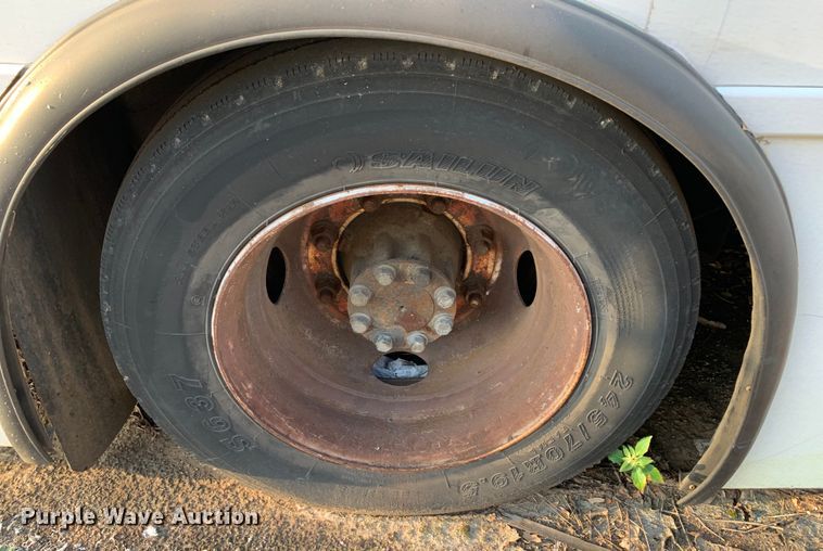 image for item DM1760 2011 International General Coach shuttle bus